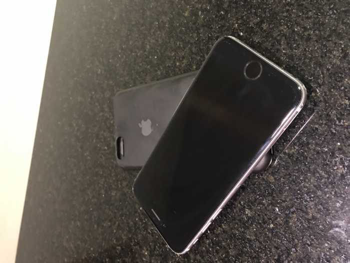 iPhone 6 64 GB