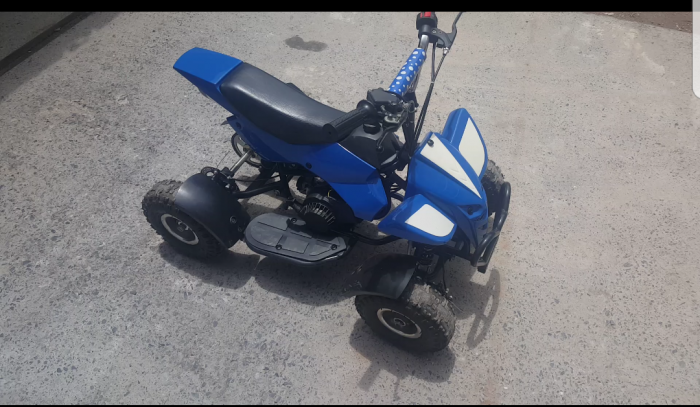 Mini quadriciclo infantil