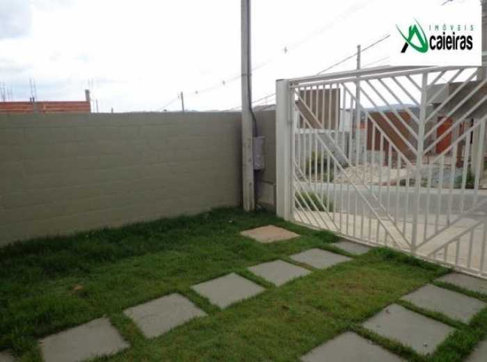 Casa térrea de 3 dormitórios