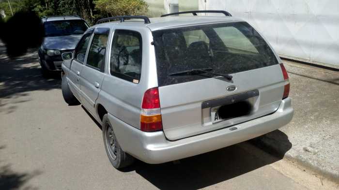 Escort wagon