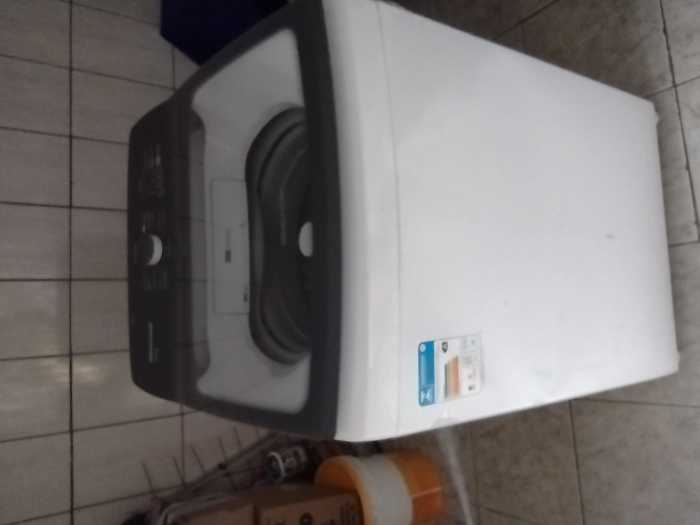 Máquina de lavar roupa novo