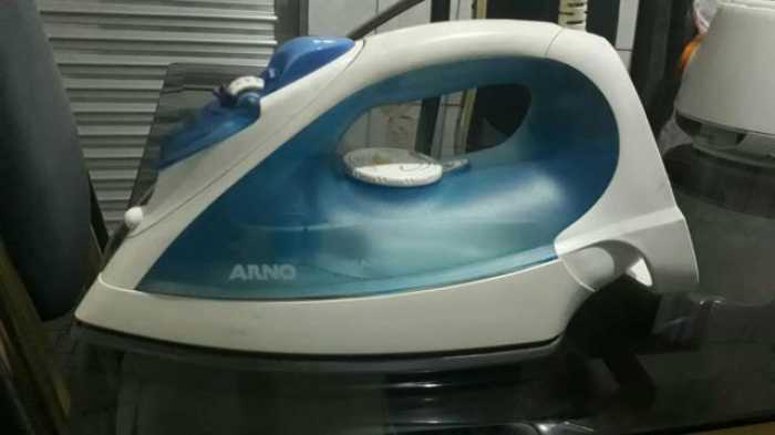 Ferro de passar vapor Arno Ultragliss 1200W