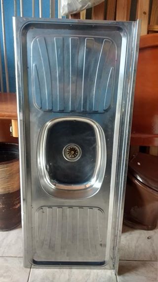 Vende-se uma Pia de inox, metragem 1.20